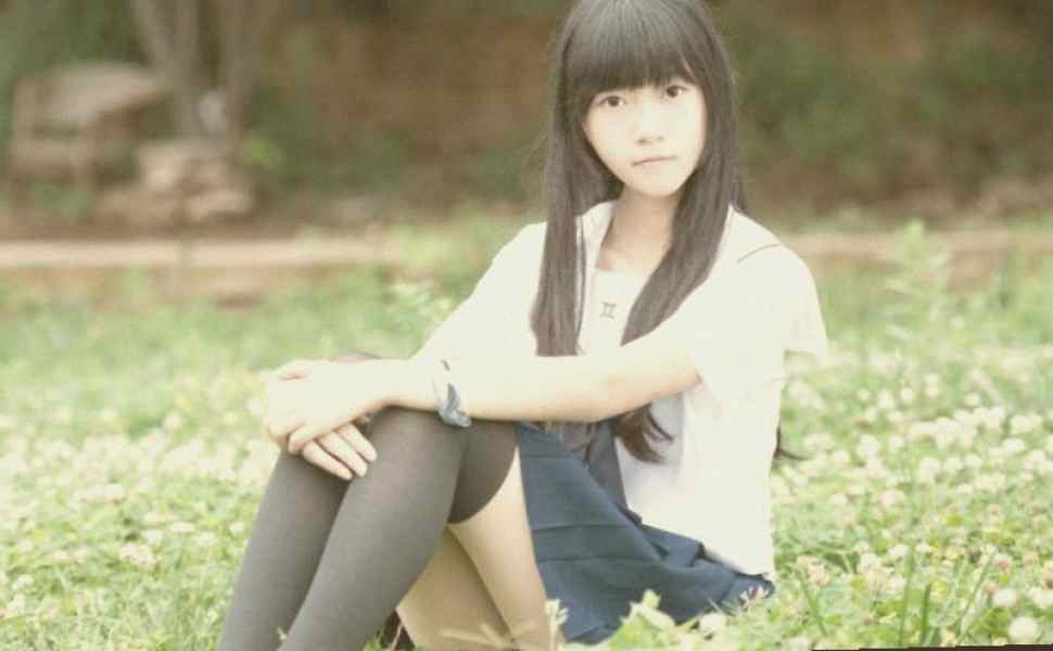 雪山野战引爆全网：亚裔网红ElleLee高地被外籍猛男碾压，POV大奶浪荡画面震惊吃瓜圈
