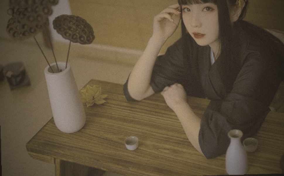 校园清纯女神人设崩塌？重庆财经学院李佳怡私密片外泄，长腿缠腰猛操场面太劲爆辣眼睛！