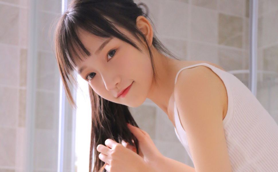 一男子与老婆及牌友3P视频疯传：打牌输光衣服后直接开干，网友直呼太刺激
