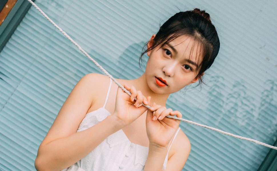 反差太震撼！港圈清纯女神孙禾颐被曝下海视频，荧幕形象一夜崩塌，网友热议炸锅