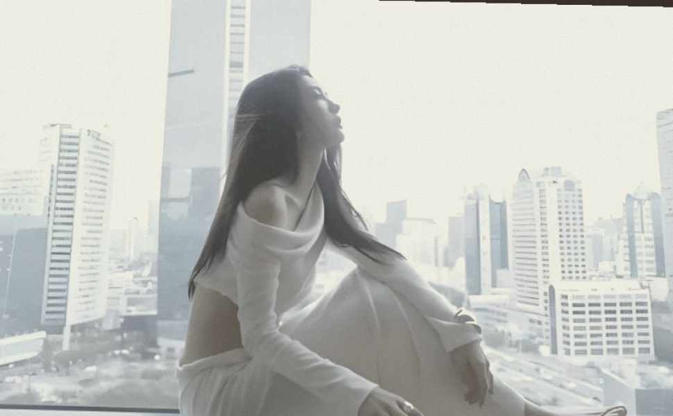 广西养生馆女店主陈婉蓉婚外情不雅视频遭泄露，清纯形象崩塌引发热议