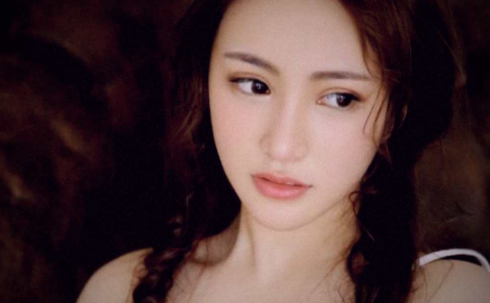 公园不雅直播引众怒：情侣白天公然进行色情表演，路人曝光后网友热议现场图1