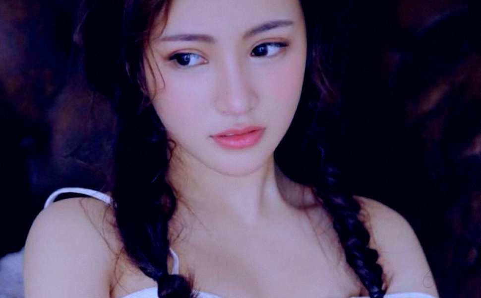 四川汉源已婚女子与情夫私会遭丈夫街头抓获，多次开房并怀孕引发争议
